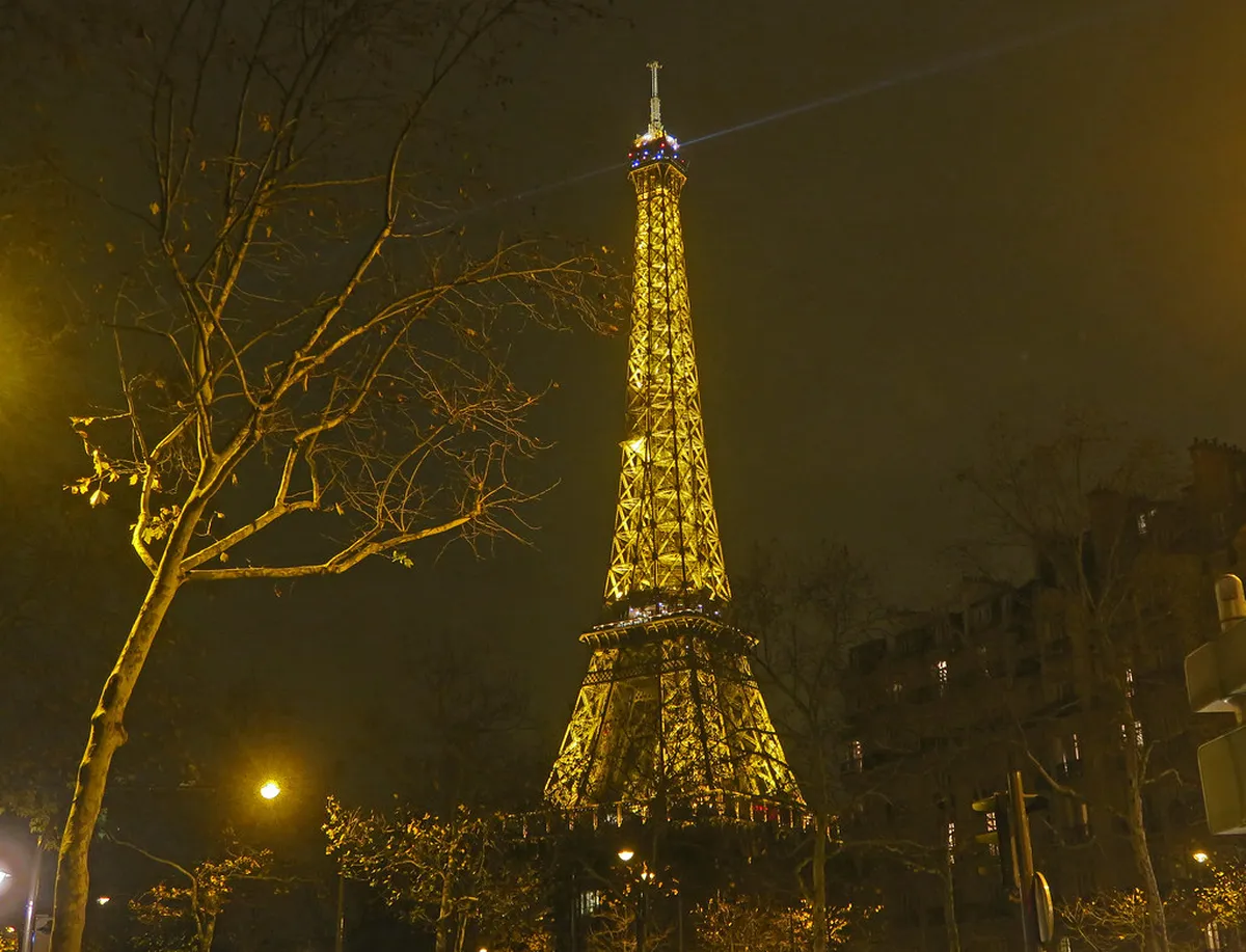 16 Paris Travel Hacks: How to Do Paris on a Budget in 2026